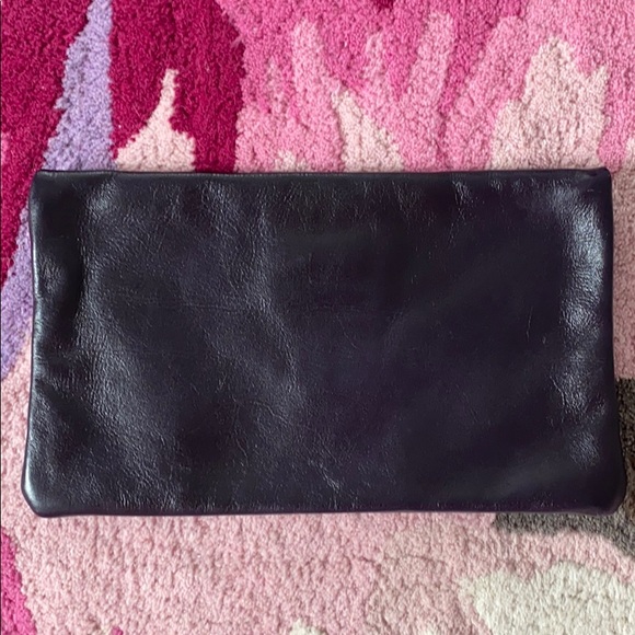 Danier leather envelope clutch - Picture 6 of 6